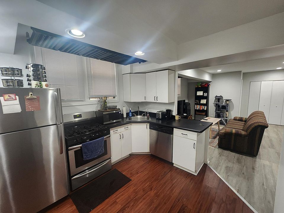 1st image of 4829 N Wolcott Ave #B