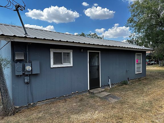 4th image of 702 Avenue F