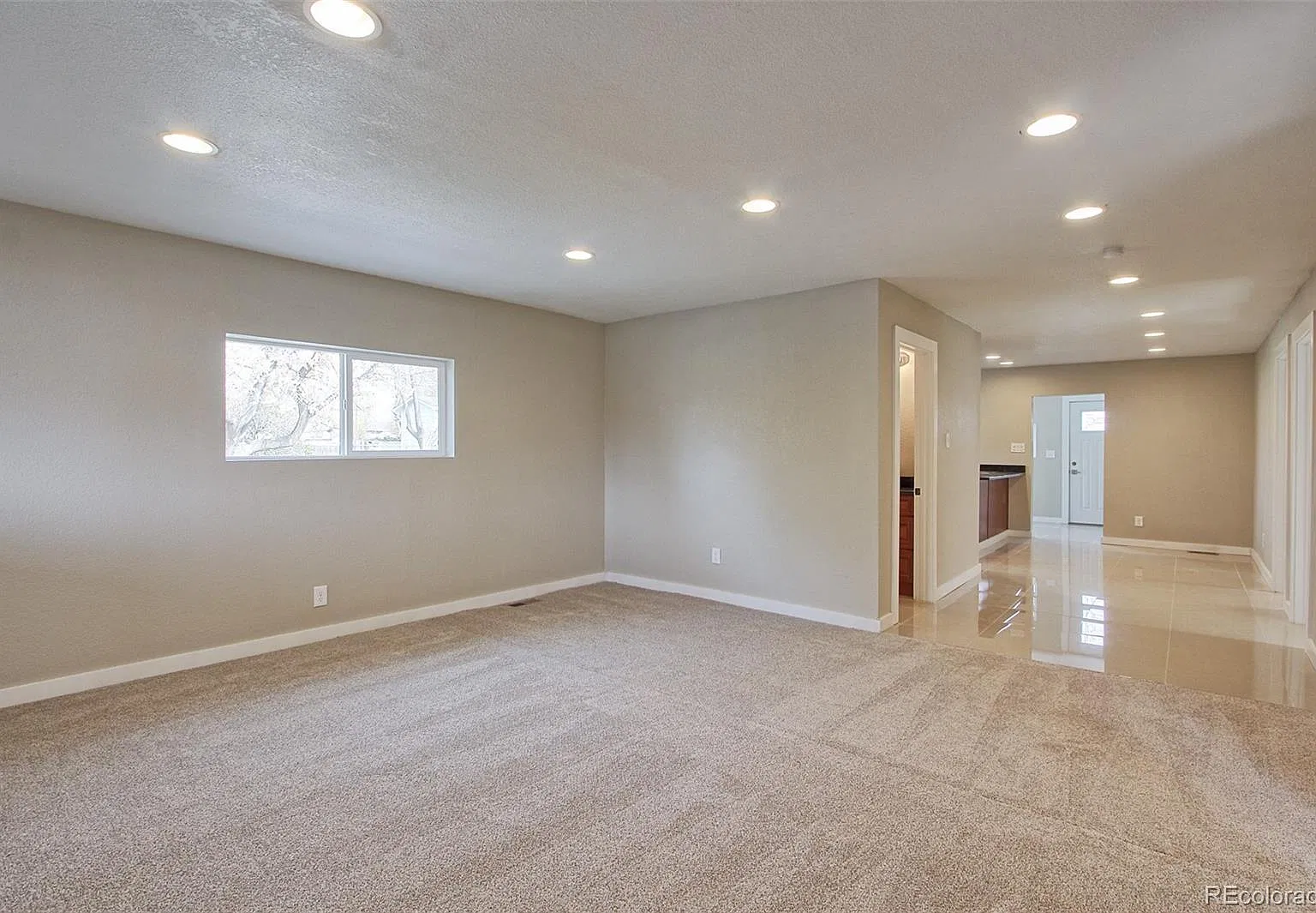 3 bed, 1041 sqft, $2,400 — Photo 3