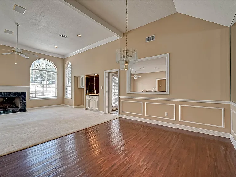 14303 Reissen Ln — Photo 11