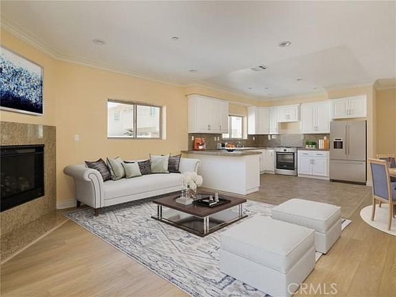 5th image of 4952 W 112th St #18