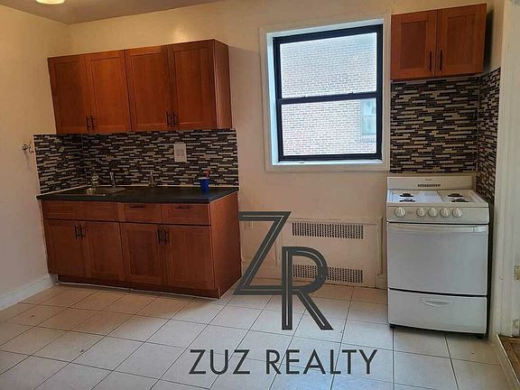 2nd image of 590 Ocean Ave #5HH