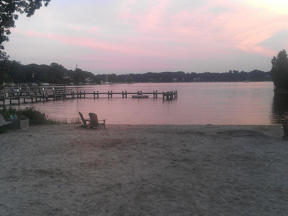 Community Beach/Playground