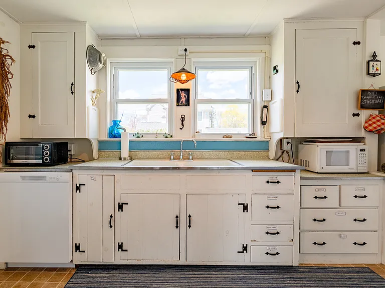 24 Shore Dr — Photo 5