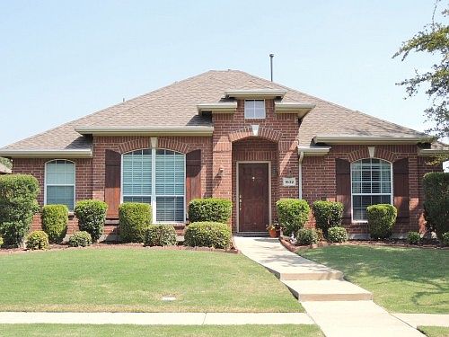 1st image of 1632 Idlewild Dr