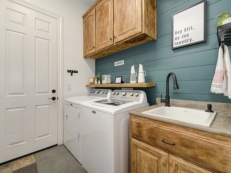 7029 Pembroke Way — Photo 60