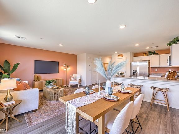 5th image of 2514 Petunia Garden Ave #226