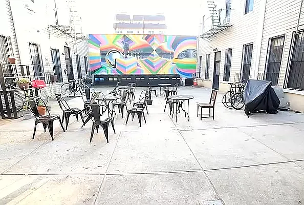 Rented by MySpaceNYC | media 20