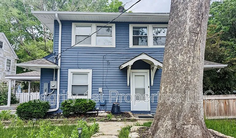 7301 Summit St — Photo 2