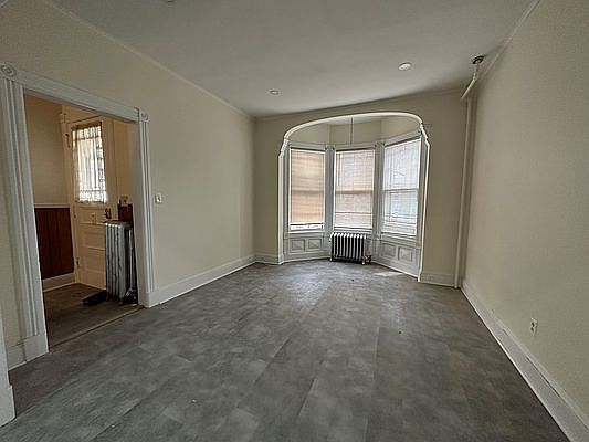 1st image of 128 Townsend Ave