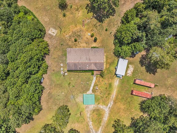 2nd image of 23419 Quiet Hollow Rd
