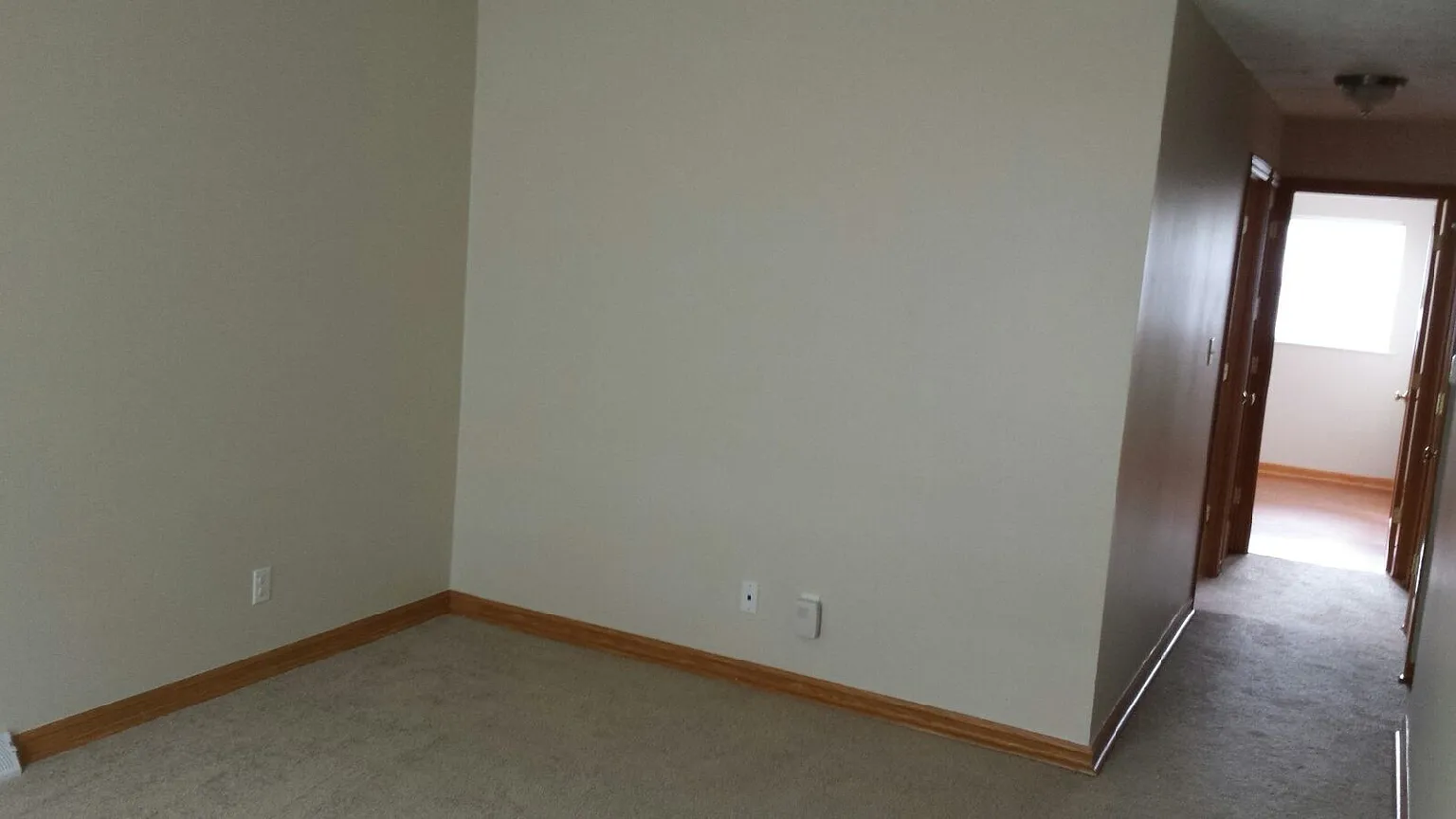 1030 Ashland Ave photo 1