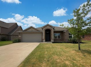 4124 Bridle Path Ln, Sanger, TX 76266