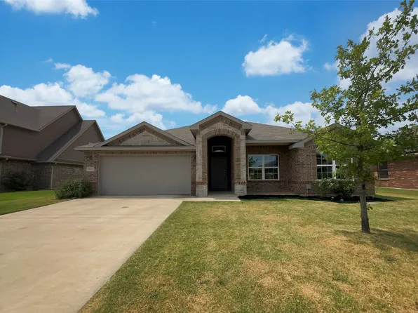 4124 Bridle Path Ln, Sanger, TX 76266