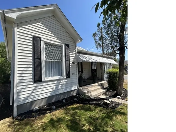 2703 W Houston St, San Antonio, TX 78207