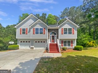156 Hawthorn Dr, Carrollton, GA 30116