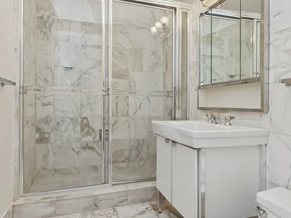 860 United Nations Plaza image 8 of 22