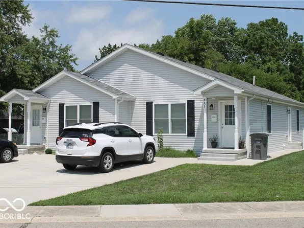 821 E 10th St, Seymour, IN 47274