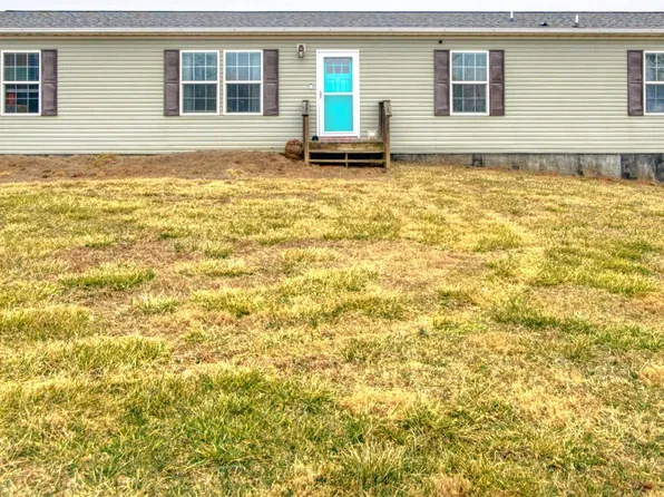 111 Indian Creek Rd NW, Willis, VA 24380