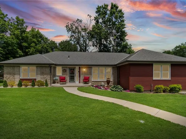 12108 Oak Ridge Rd, Independence, MO 64052