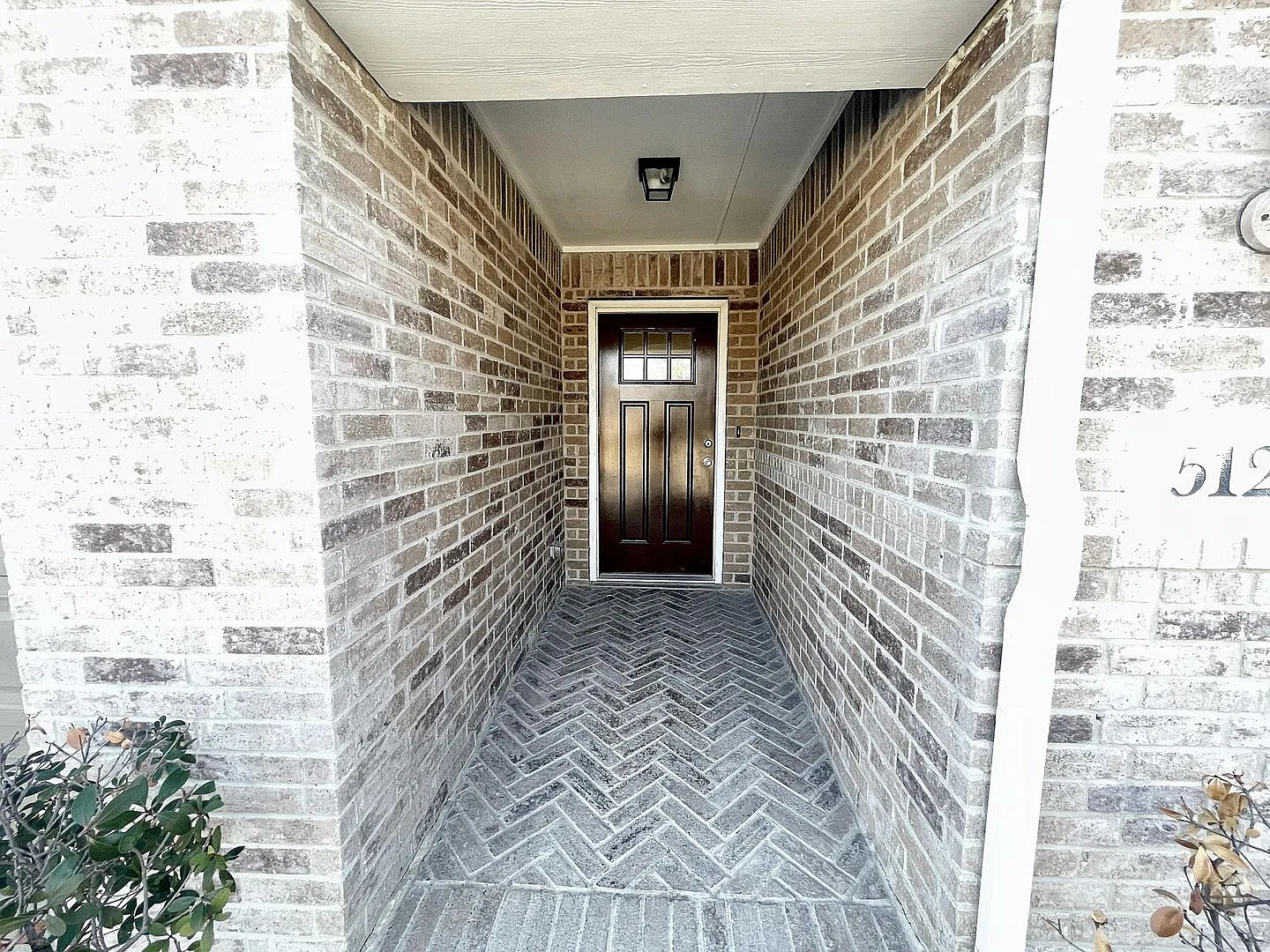 Exquisite 4-Bedroom Home in the Prestigious Light Farms Neighborhood — Photo 4