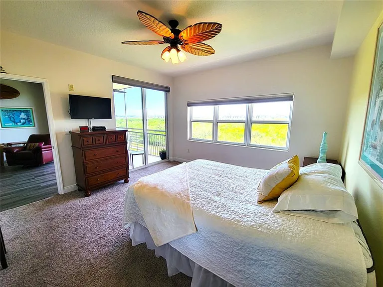 7296 Marathon Dr #404 — Photo 18