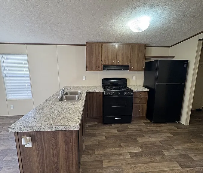 17 Amos Valley Dr — Photo 4