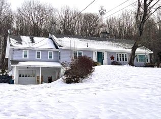 36 High St, Dexter, ME 04930