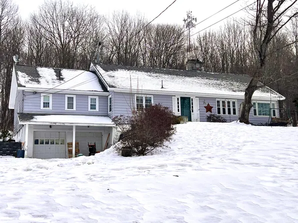 36 High Street, Dexter, ME 04930