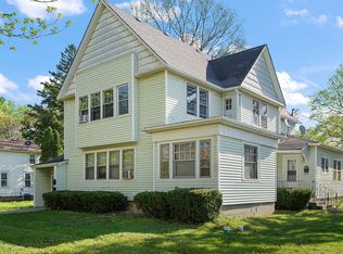 324 S Main St, Crown Point, IN 46307