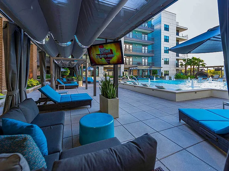 PearlWashington_ext_cabana-4