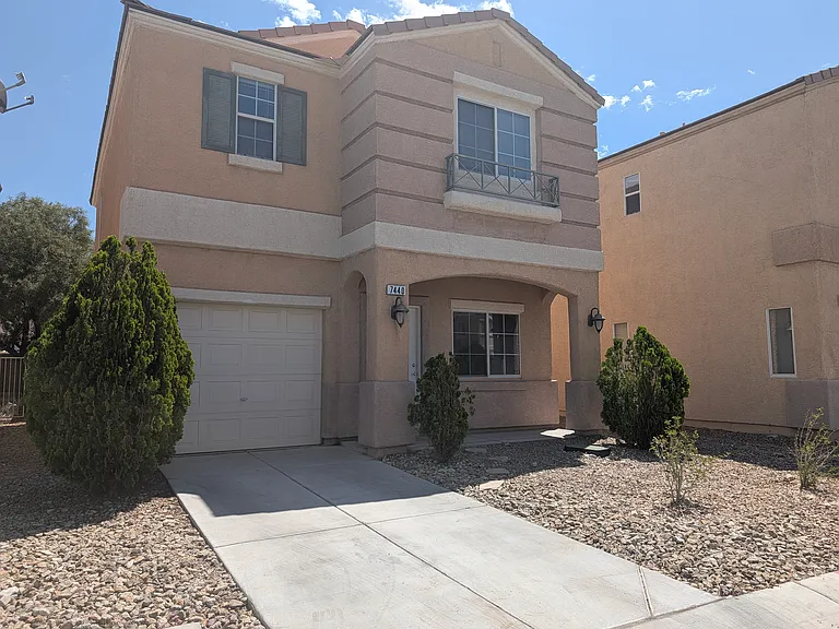 7440 Castillo Peak St — Photo 3