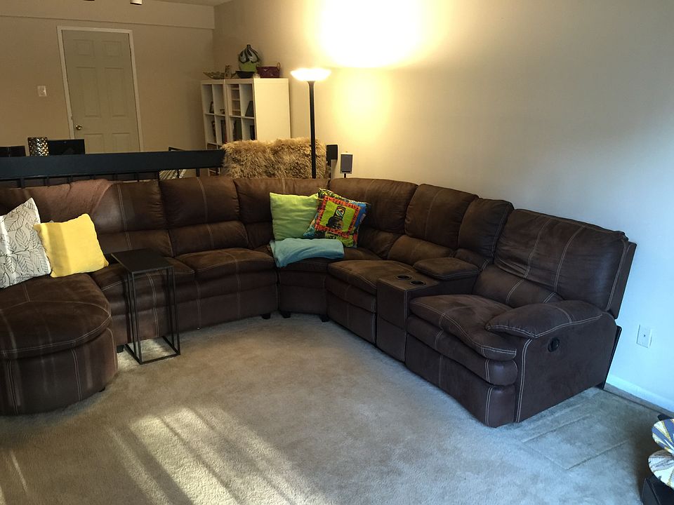 1st image of 2845 Park Center Dr