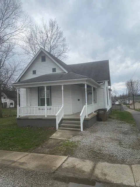 2 bed, 1082 sqft, $1,295 — Photo 1