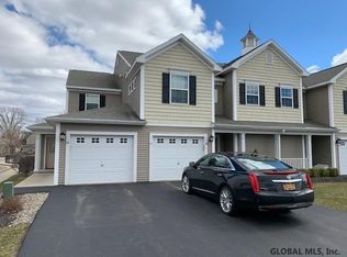 40 Governor Cir, Albany, NY 12208