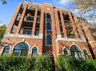 2348 W Roscoe St APT 4E, Chicago, IL 60618