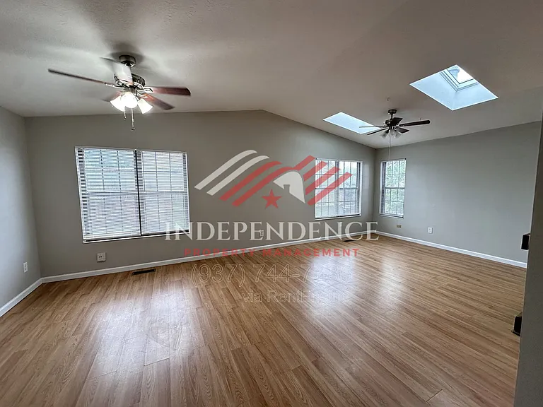 2385 Fieldstone Cir — Photo 9