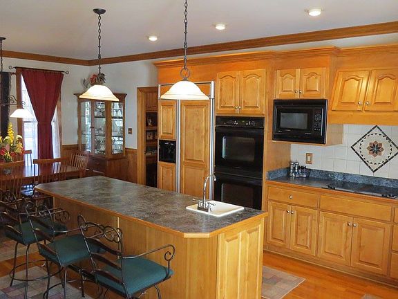 Kitchen/Dining Room 16x26