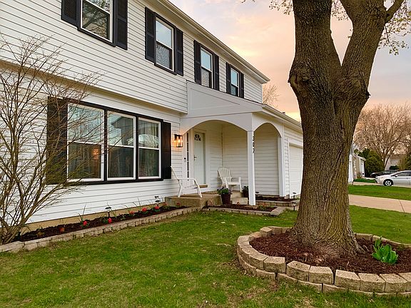 3rd image of 302 Alexandria Dr