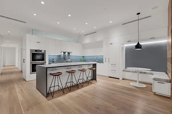 Sold by Cooper & Cooper Real Estate | media 5