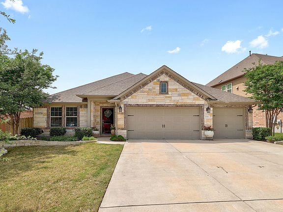 2nd image of 7704 Leonardo Dr