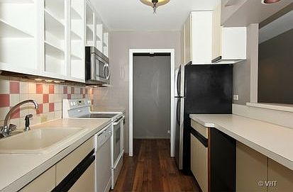 5th image of 1255 N Sandburg Ter Unit 912E