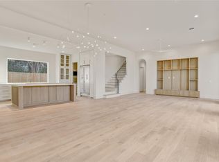 1619 Woodvine Dr, Houston, TX 77055