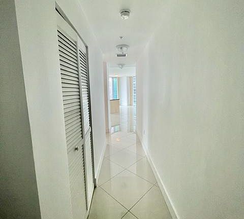 3rd image of 1111 SW 1st Ave #3620