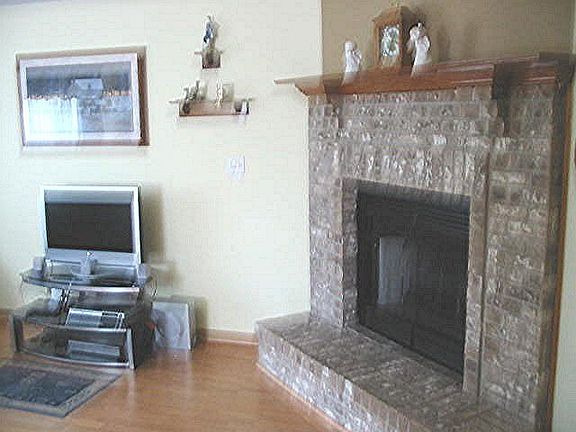 4th image of 402 Flanagan Cir Unit A