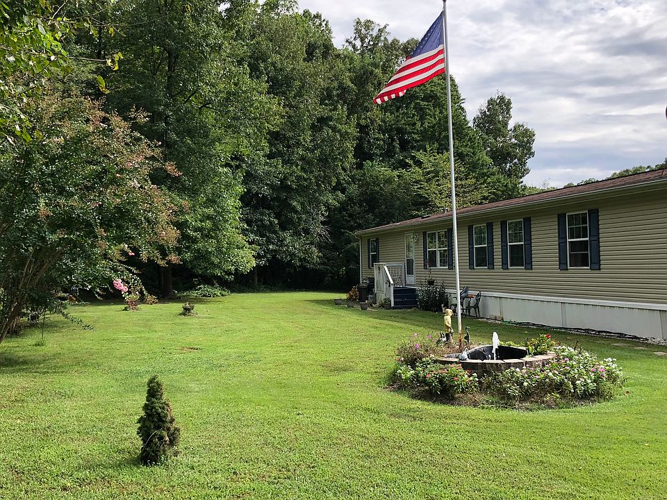 1st image of 214 Golf Dr