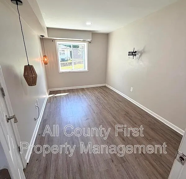 1093 Fayetteville Rd SE — Photo 16