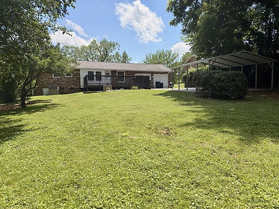 3rd image of 126 Gatone Dr