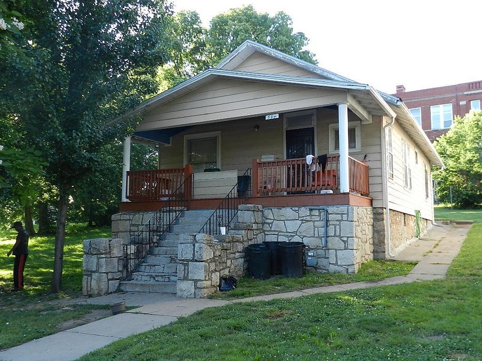 1st image of 806 Greeley Ave