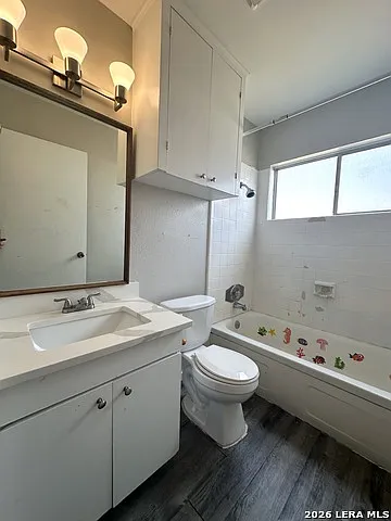 4 bed, 2.0 bath, 1144 sqft, $1,750 — Photo 3